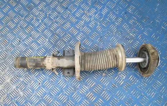 Volkswagen Polo Front shock absorber with coil spring