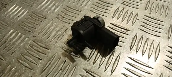 Volkswagen Golf VI Turbo solenoid valve 1K0906283A