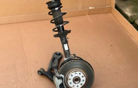Audi Q3 F3 Front wheel hub spindle knuckle 5Q0407257A