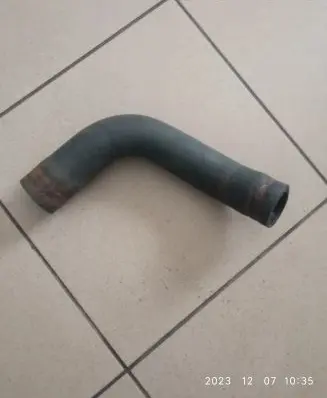 Subaru Legacy Engine coolant pipe/hose