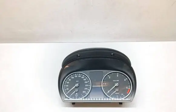 BMW 3 E90 E91 Speedometer (instrument cluster) 9220963