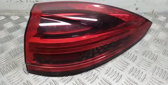 Porsche Cayenne (92A) Rear/tail lights 7P5945208P