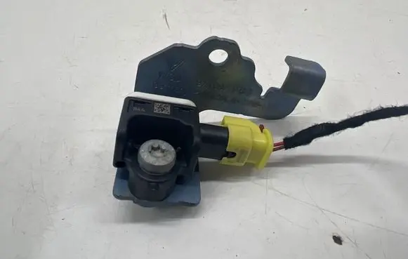 Porsche Panamera (971) Airbag deployment crash/impact sensor 971907651 971907176B