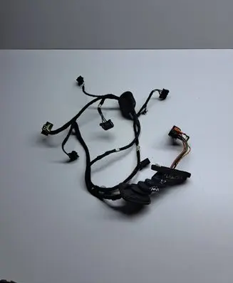 Seat Alhambra (Mk2) Front door wiring loom