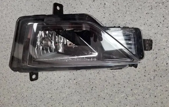 Volkswagen Golf Sportsvan Front fog light 510941661D 01171803