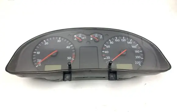 Volkswagen PASSAT B5 Speedometer (instrument cluster) 3B0919881N