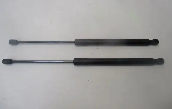 Opel Zafira B Tailgate strut 90379081