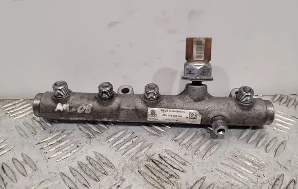Audi A4 S4 B8 8K Fuel main line pipe 059130089AH J0000051