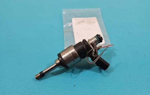 Hyundai i30 Fuel injector 4E26513ZE IMPRK1369886