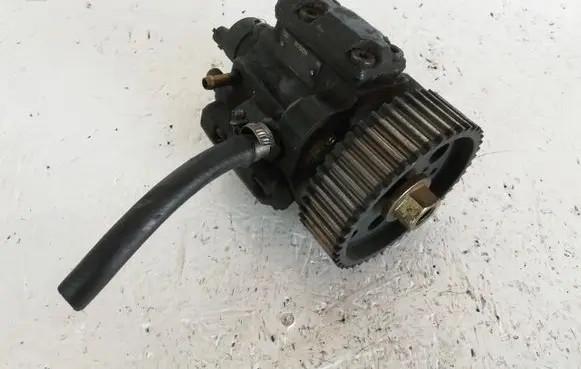 Alfa Romeo 159 Fuel injection high pressure pump 0445010007