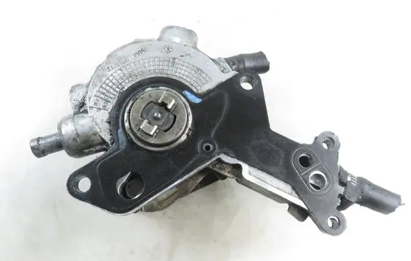 Audi A2 Vacuum pump 038145209E