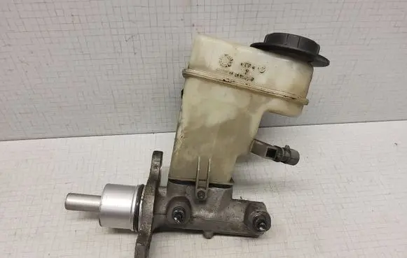 Opel Vectra C Master brake cylinder 320670693