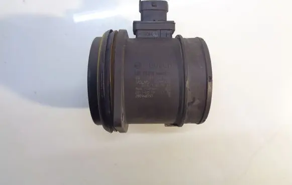 Volvo S60 Mass air flow meter 30785472 0281002972