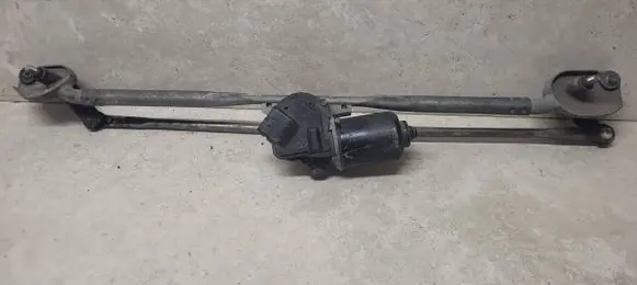 Chrysler 300 - 300C Front wiper linkage and motor 04805711AA AX1590108030 70113