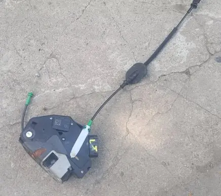 Ford Fiesta Rear door lock 40734133 8A6AA26413AJ