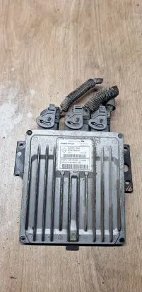 Dacia Sandero Engine control unit/module 8200911568 R0410B036D