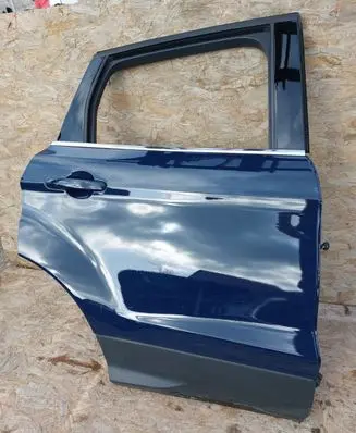 Ford Kuga II Rear door