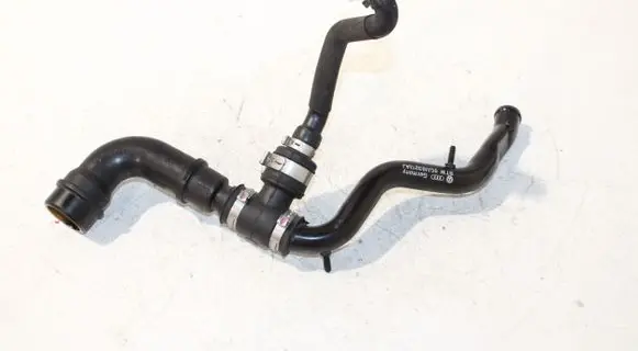 Engine coolant pipe/hose