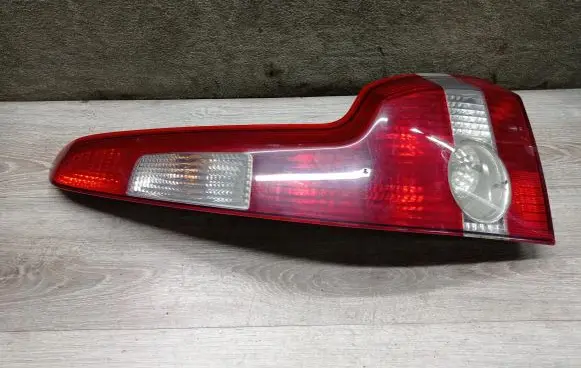 Volvo V50 Rear/tail lights