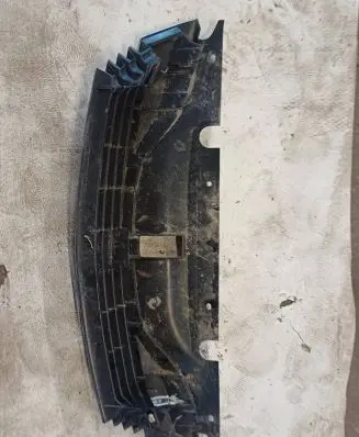 Renault Laguna II Front grill 8200012581