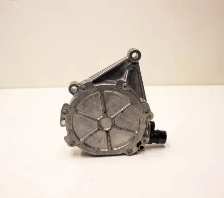 BMW 5 F10 F11 Vacuum pump 7622380