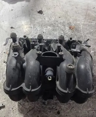 Mercedes-Benz CLC CL203 Intake manifold A1111412001