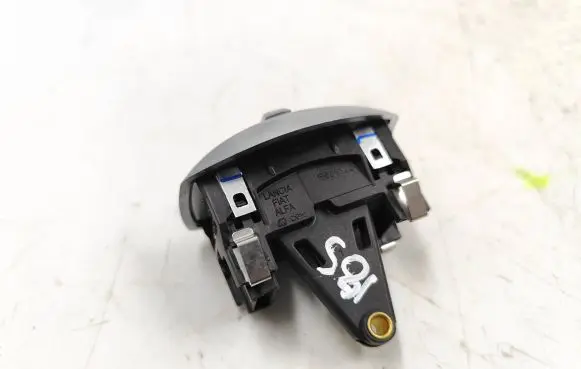 Other switches/knobs/shifts