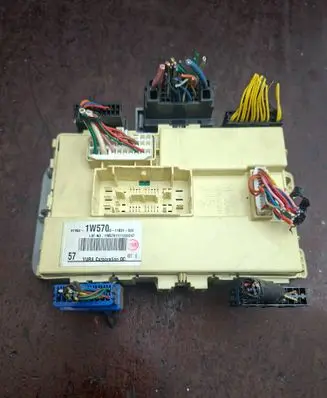 KIA Rio Fuse module 919501W570