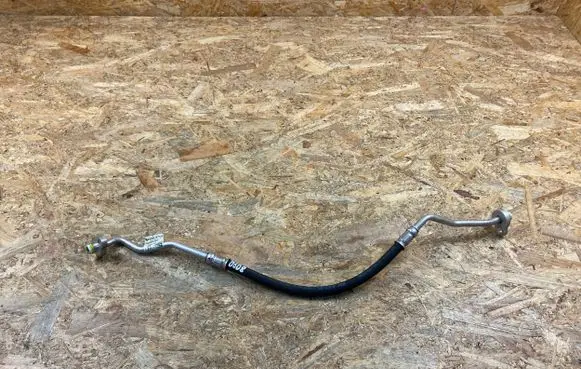 Volvo V60 Air conditioning (A/C) pipe/hose 32226282