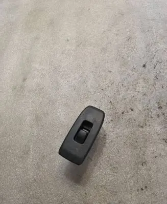 Mitsubishi Pajero Electric window control switch MR445659 0162D4