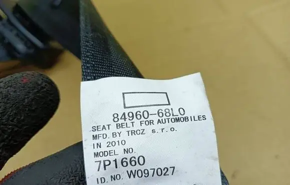 Audi A3 S3 8P Rear seatbelt 8496068L0 W097027 7P1660