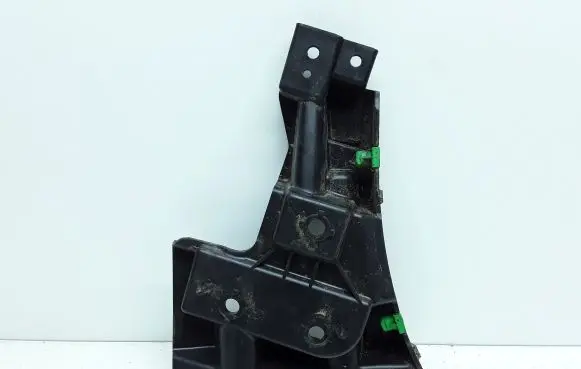 Volvo V60 Front bumper mounting bracket 31323832