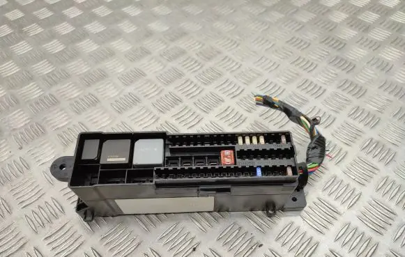 Ford Focus Fuse module 6626LFCAD