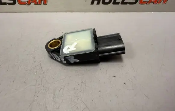 Dodge Caliber Airbag deployment crash/impact sensor P04896065AA