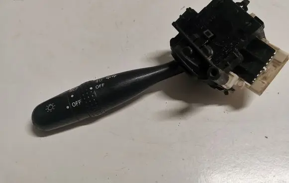 Toyota RAV 4 (XA20) Indicator stalk 1736481