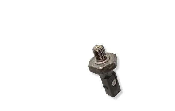 Volkswagen PASSAT B5.5 Oil pressure sensor 06A919081A
