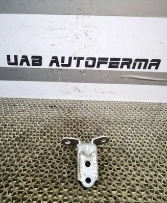 KIA Sportage Front door lower hinge 793202H000