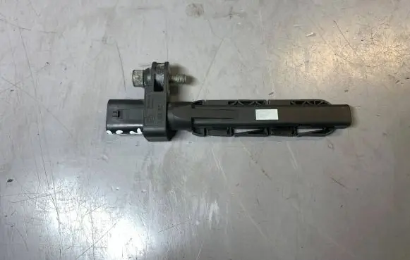 BMW 7 F01 F02 F03 F04 Crankshaft position sensor 7806782 13627806782