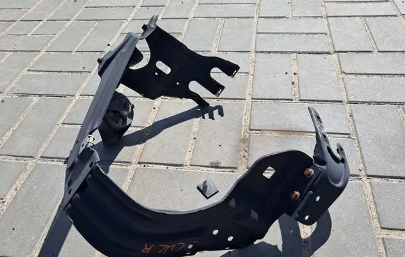Mercedes-Benz CLK A209 C209 Headlight/headlamp mounting bracket