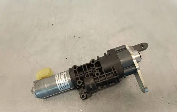 Audi A6 Allroad C7 Tailgate/trunk/boot lift motor 4G9827851D 0390204122