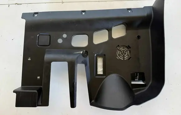 BMW 3 E90 E91 Dashboard lower bottom trim panel 7149812 712373