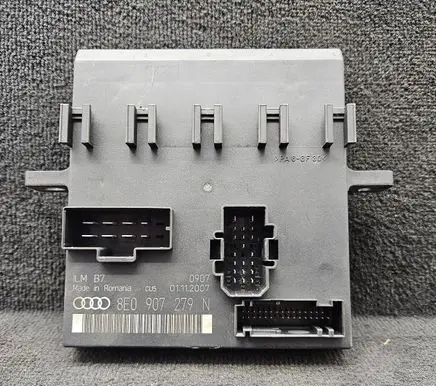Audi A4 S4 B7 8E 8H Comfort/convenience module 8E0907279N 01112007