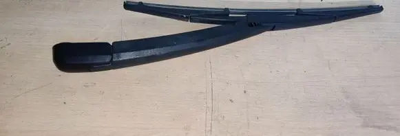 Hyundai i40 Rear wiper blade arm