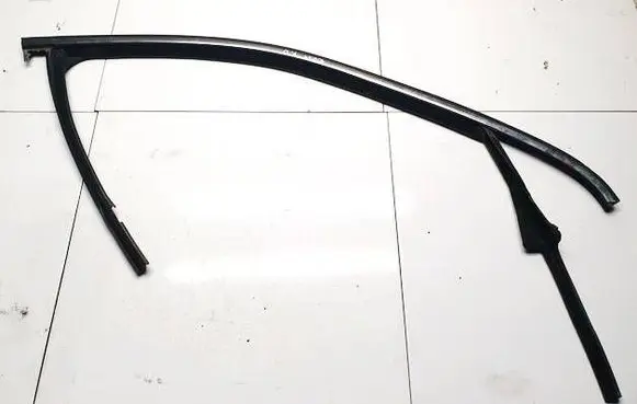Volkswagen Jetta V Rubber seal front coupe door 1K5837431
