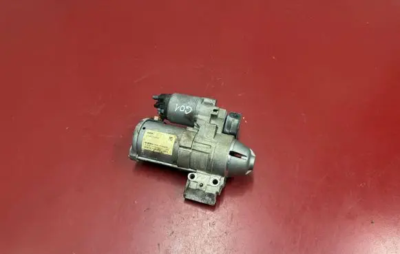 BMW X3 G01 Starter motor 8621840