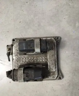Opel Astra H Engine control unit/module 55567114