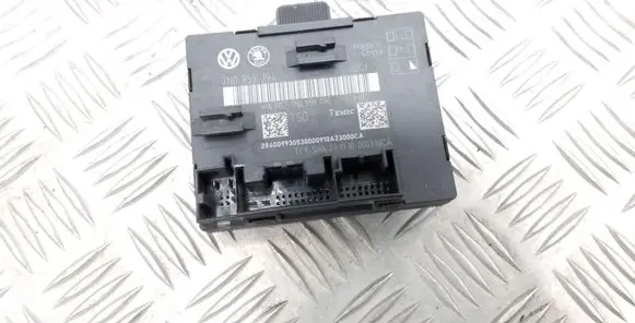 Skoda Yeti (5L) Door control unit/module 7N0959794