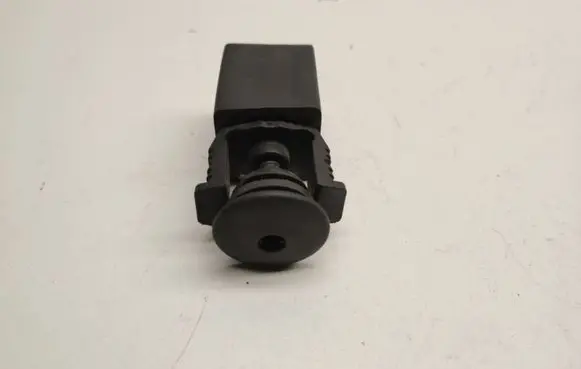 Mercedes-Benz CLK A209 C209 Radiator mount bracket A2035040059