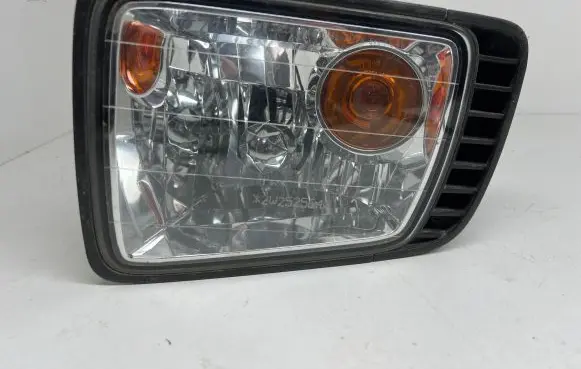 Nissan Pathfinder R50 Front fog light