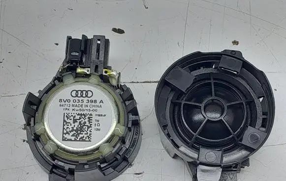 Audi A3 S3 8V Front door high frequency speaker 8V0035398A